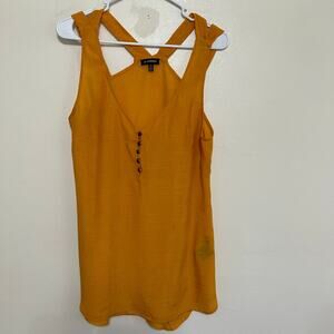 Le Chateau Mustard Sleeveless Henley Strappy Back Top Size Small